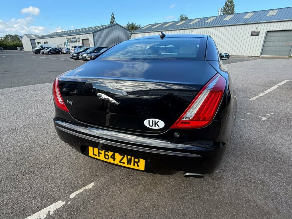 Jaguar XJ Saloon Black #10