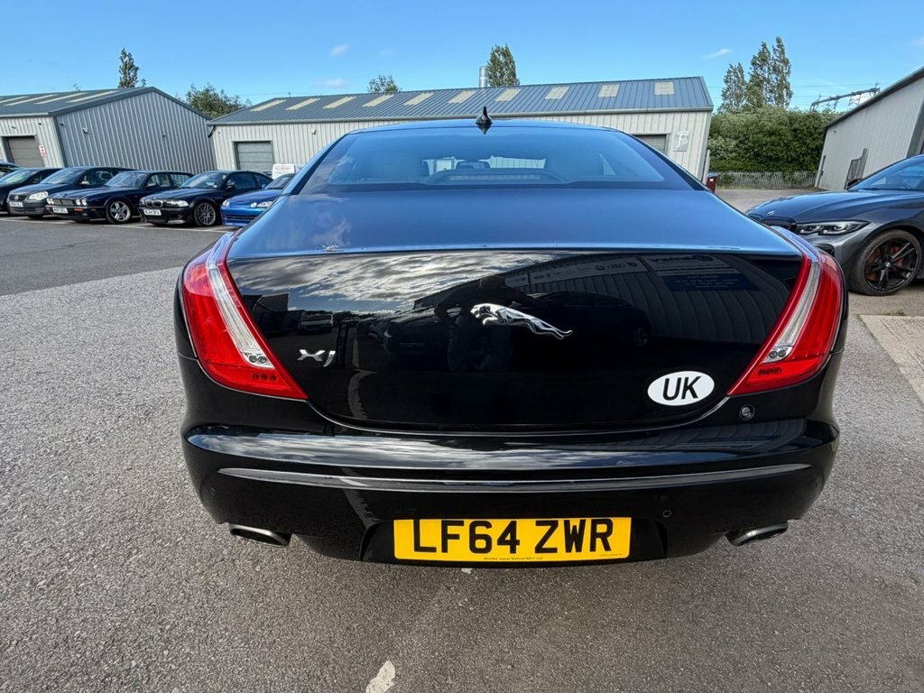 Jaguar XJ Saloon Black #11