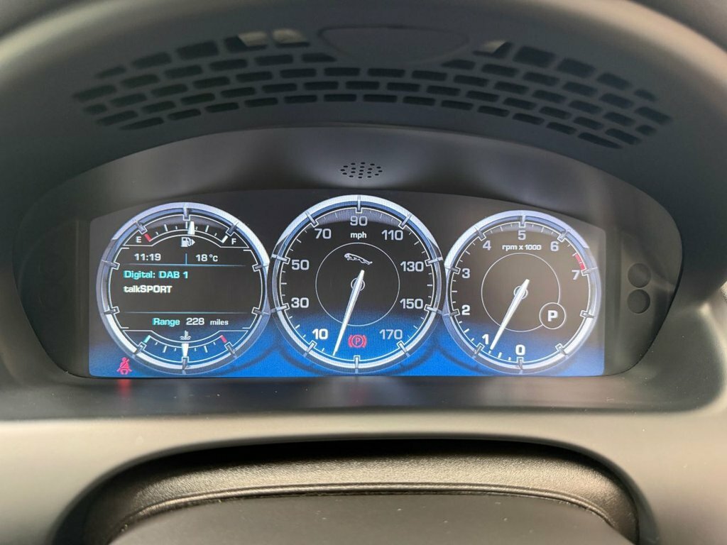 Jaguar XJ 3.0D V6 Portfolio Black #14