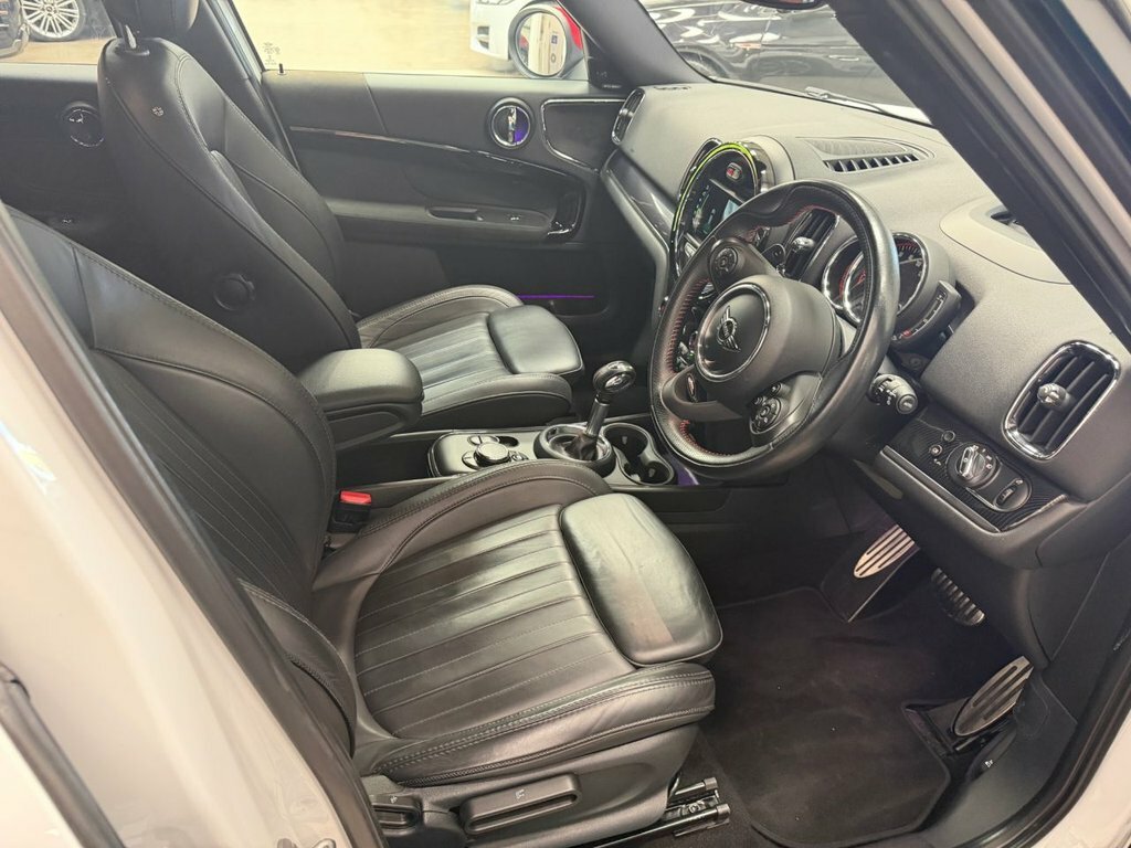 Mini Countryman Cooper Classic White #21