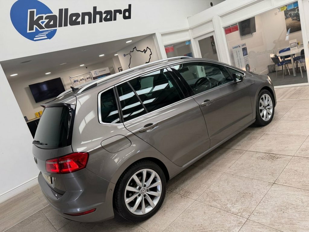 Volkswagen Golf SV 2L Se Black #12
