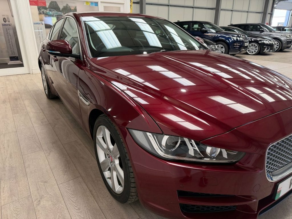 Jaguar XE 2.0D Portfolio Euro 6 Ss Black #7