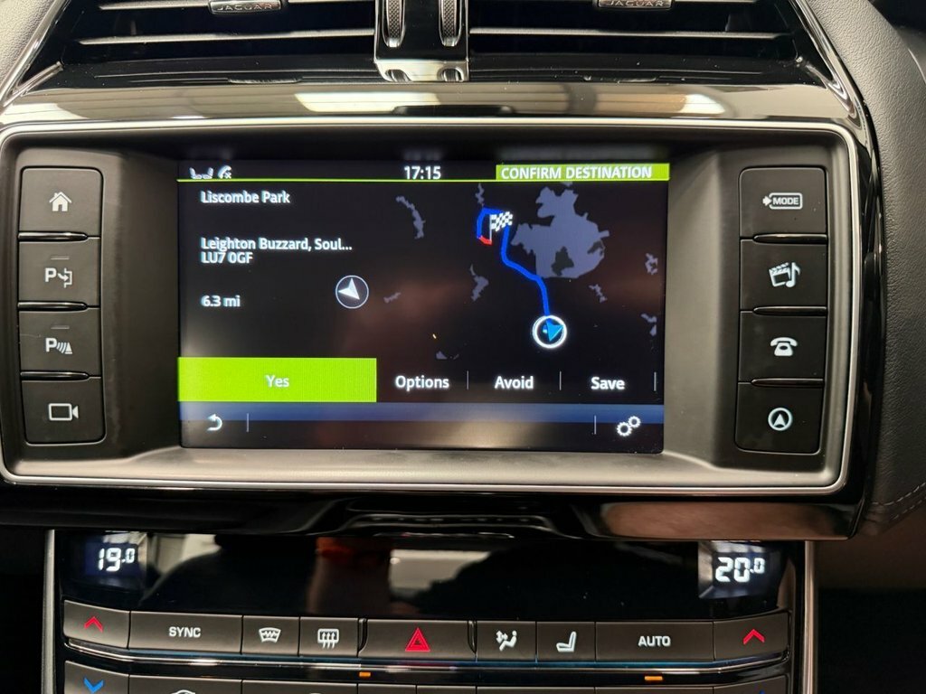 Jaguar XE 2.0D Portfolio Euro 6 Ss Black #18