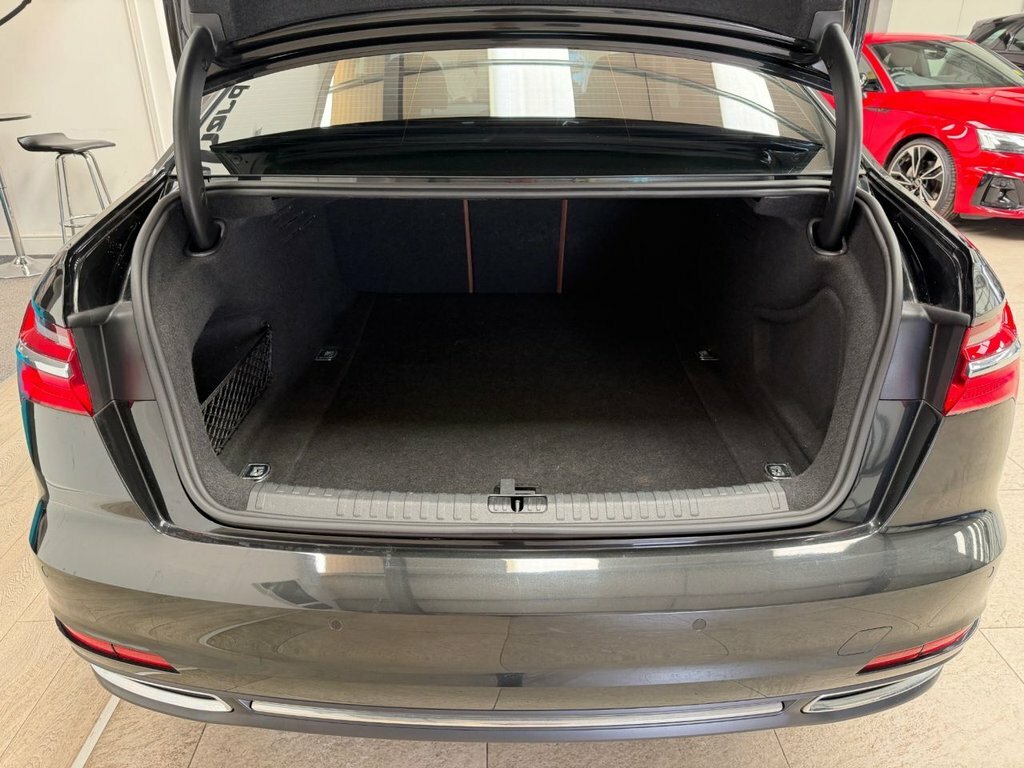 Audi A6 Saloon 2L Black Edition Grey #18