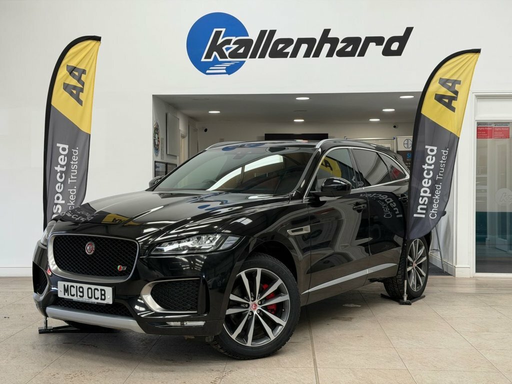 Jaguar F-Pace 3L S Black