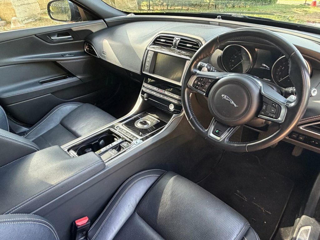 Jaguar XE  Black #15