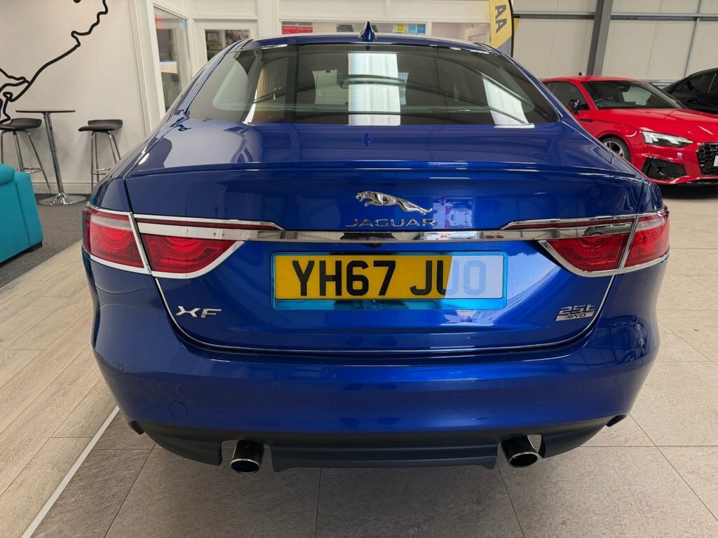 Jaguar XF 2L Portfolio Blue #5