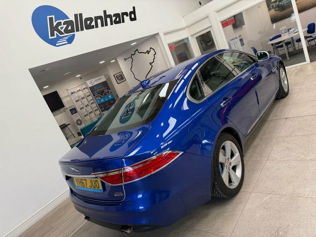 Jaguar XF 2.0 Xf Prestige  #38
