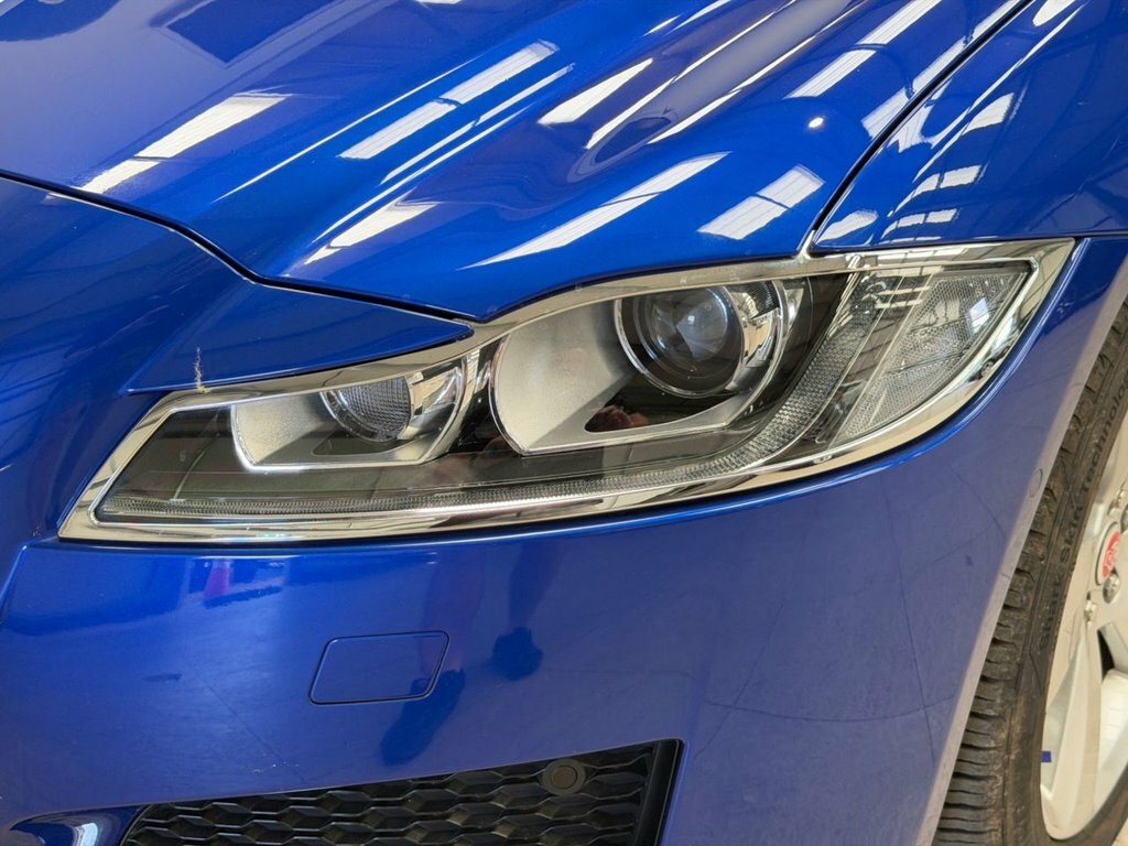 Jaguar XF 2.0 Xf Prestige  #30