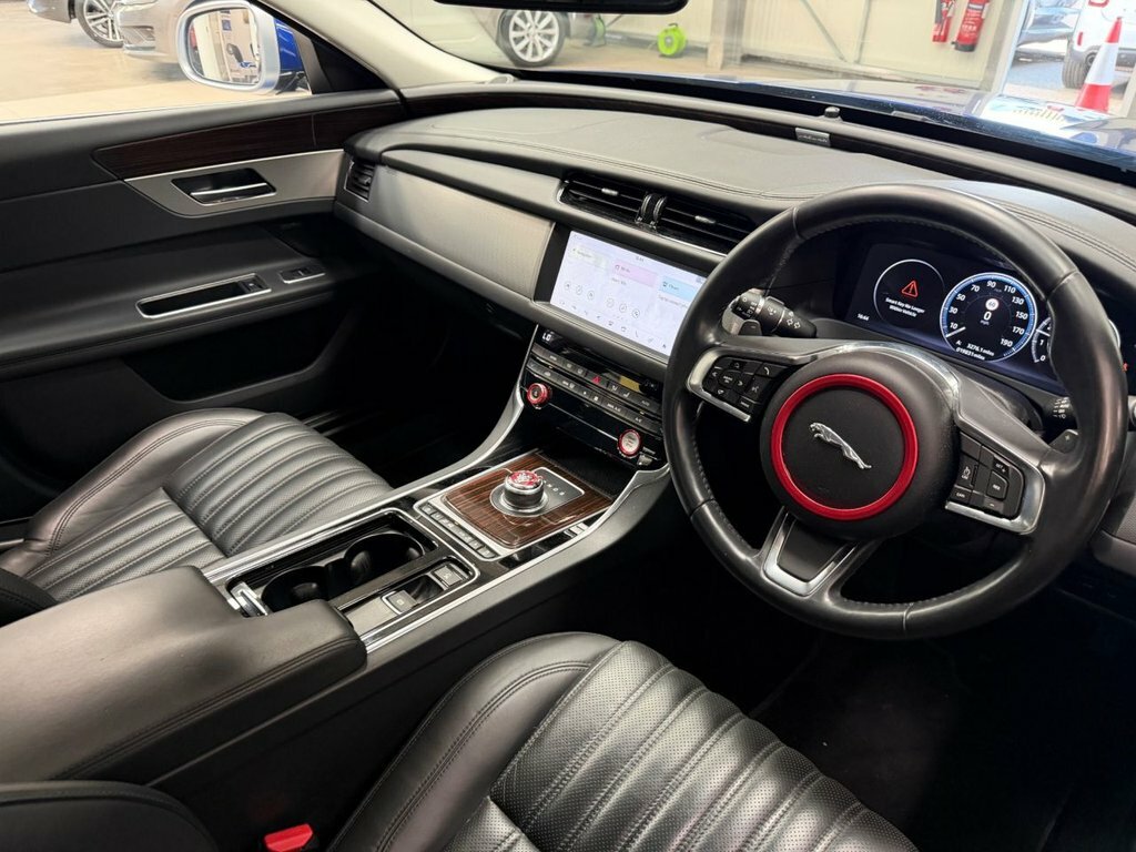 Jaguar XF 2L Portfolio Blue #2