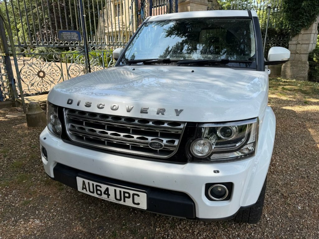Land Rover Discovery 4 3L Hse White #3