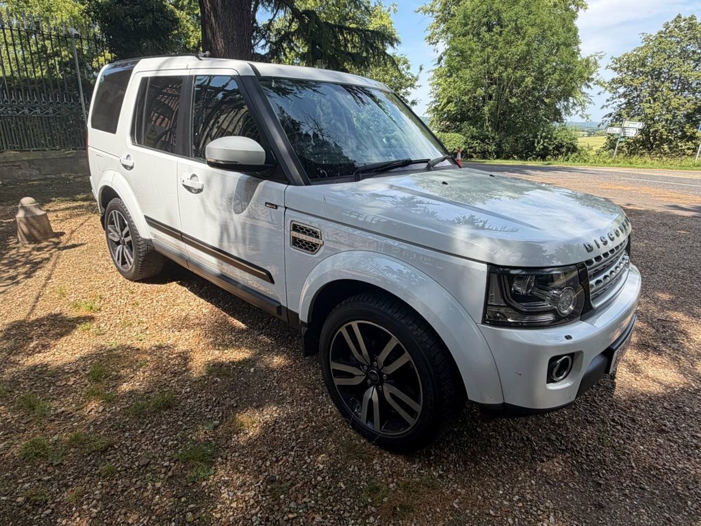 Land Rover Discovery 4 3L Hse White #6