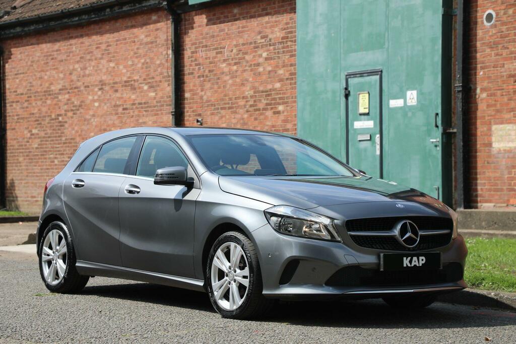 Mercedes-Benz A Class Sport 1.5 A180d Sport Executive Euro 6 Ss Grey #5