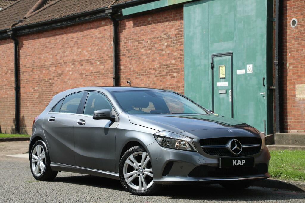 Mercedes-Benz A Class Sport 1.5 A180d Sport Executive Euro 6 Ss Grey