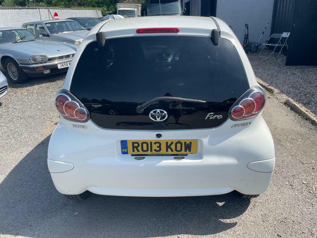Toyota Aygo 1.0 Vvt-i Fire Euro 5 White #5