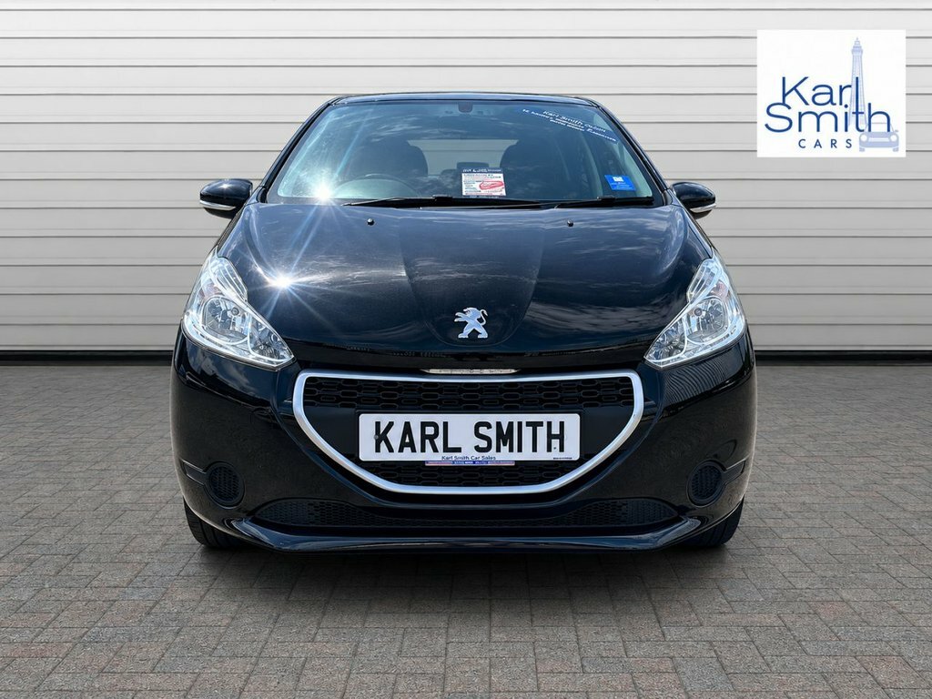 Peugeot 208 1L Access Black #2