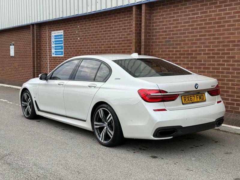 BMW 7 Series 740E M Sport - 2017 RX67FMD White #5