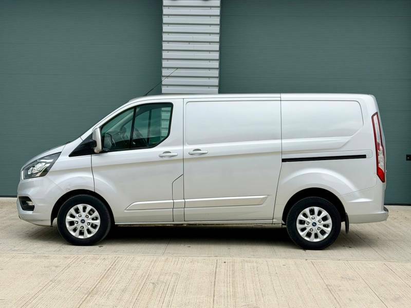 Ford Transit Custom 2.0 Ecoblue 170Ps Low Roof Limited Van Silver #3