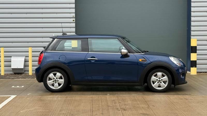 Mini Hatch 1.5 One D Blue #5