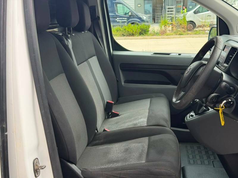 Toyota PROACE Panel Van White #7