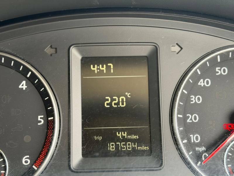 Volkswagen Caddy Maxi 2L Maxi Black #15