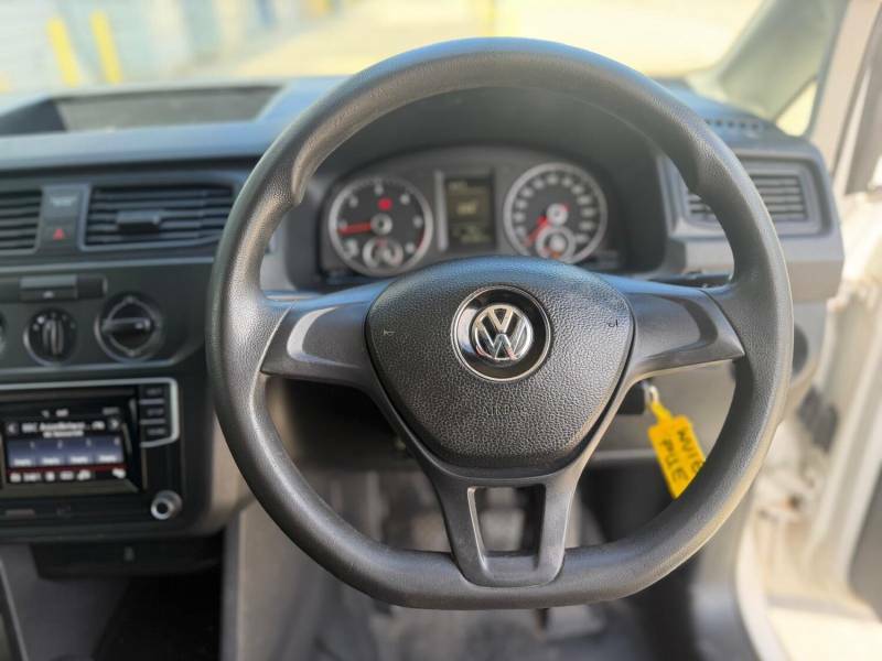 Volkswagen Caddy Maxi 2L Maxi Black #10