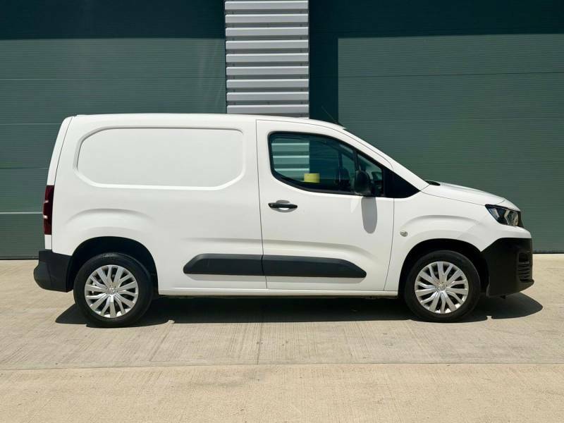 Peugeot Partner 1000 1.6 Bluehdi 100 Professional Van White #4