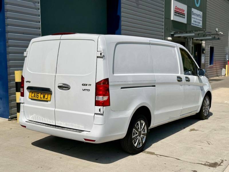 Mercedes-Benz Vito 111Cdi Van White #6