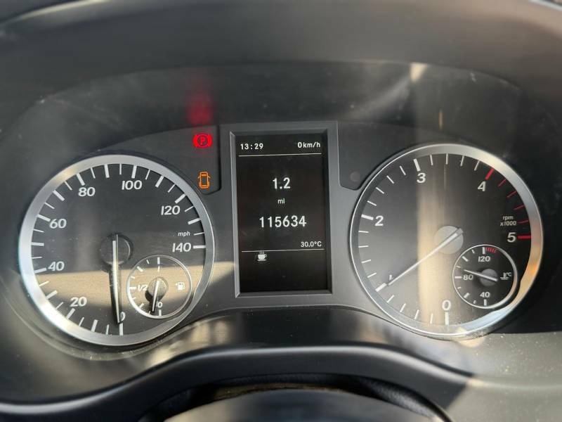 Mercedes-Benz Vito 116 Bluetec White #16