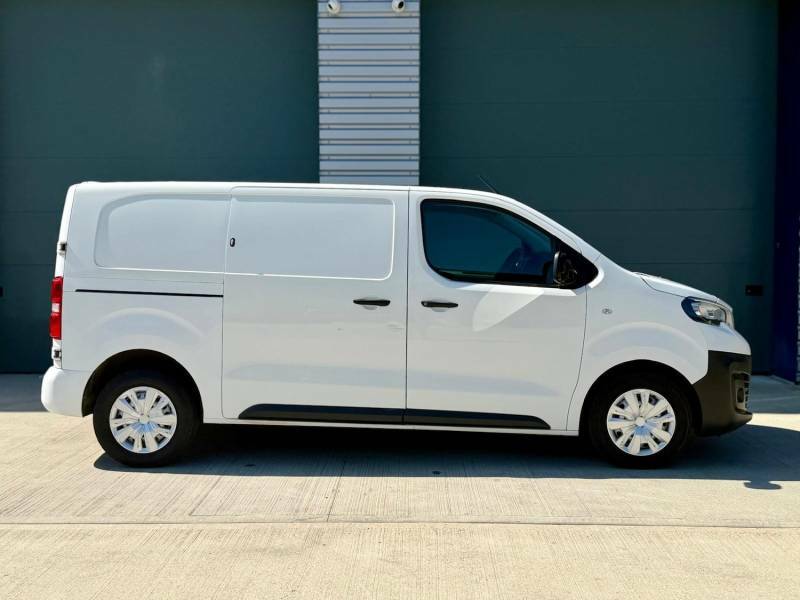 Peugeot Expert 1400 2.0 Bluehdi 120 Professional Van White #4