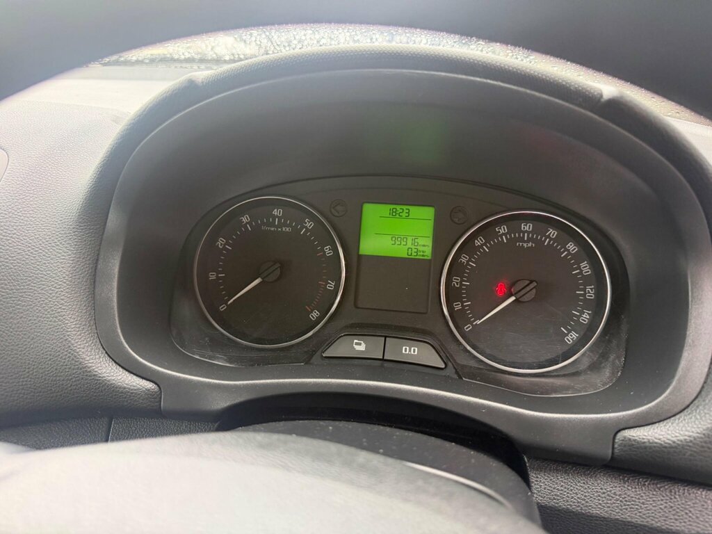 Skoda Fabia Se Plus Black #7