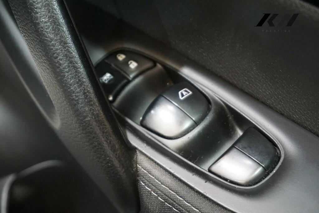 Nissan Qashqai Dci Tekna Xtronic Black #43