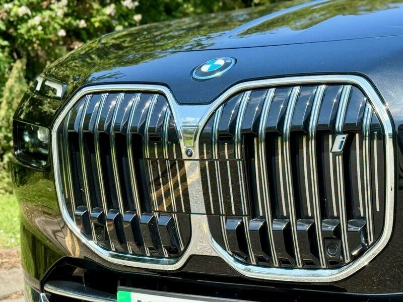 BMW i7 60 105.7Kwh Excellence Pro Xdrive Black #25