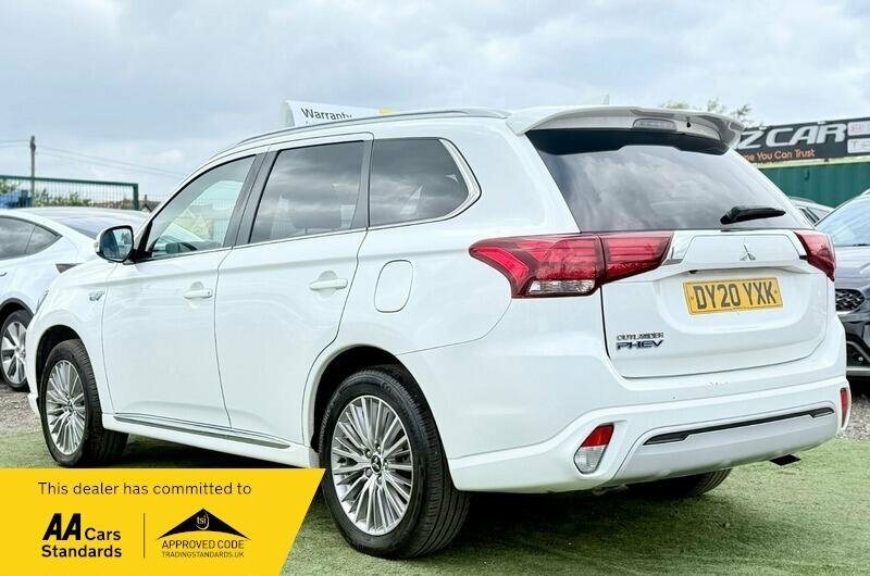 Mitsubishi Outlander 2.4H Twinmotor 13.8Kwh Exceed Cvt 4Wd Euro 6 Ss White #6