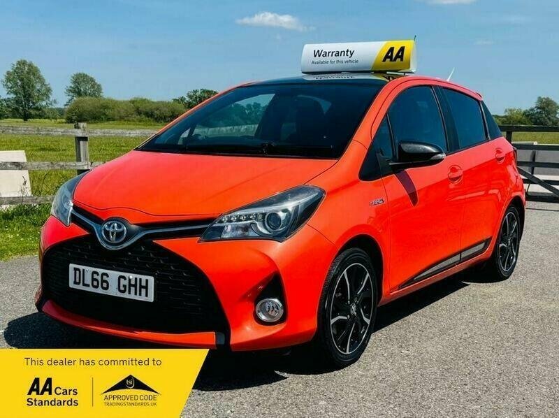 Toyota Yaris 1.5 Vvt-h Orange Edition Hatchback Hybr DL66GHH Orange #2