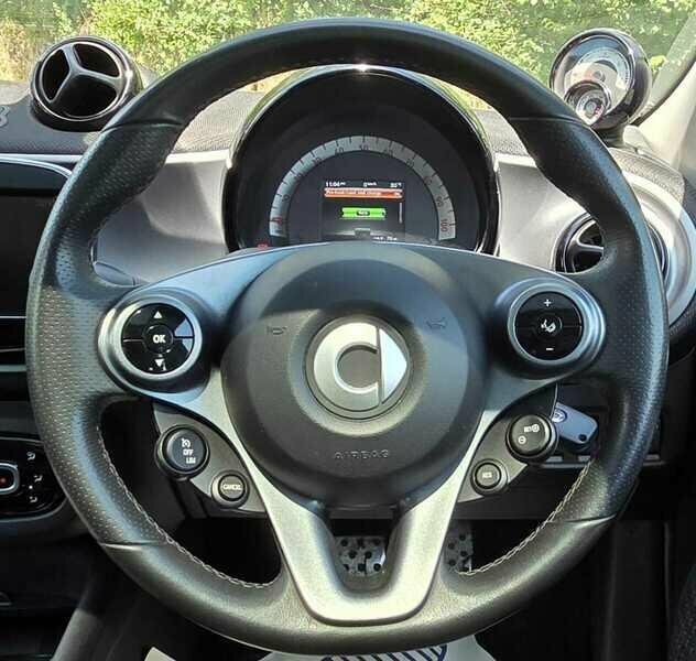 Smart Forfour 60Kw Eq Prime Exclusive 17Kwh 22Kwch Black #16