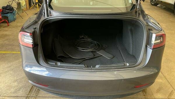 Tesla Model 3 Standard Range Plus Saloon Rwd Red #8