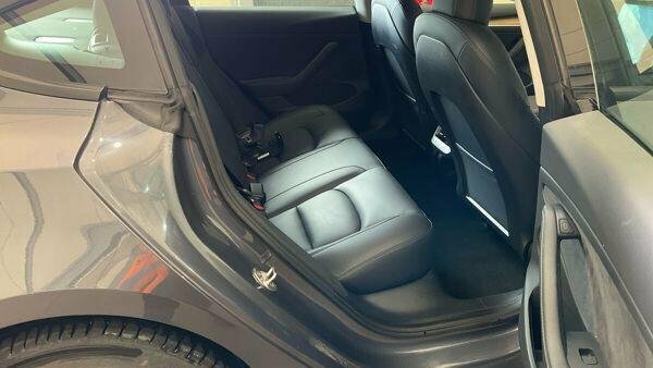 Tesla Model 3 Standard Range Plus Saloon Rwd Red #10