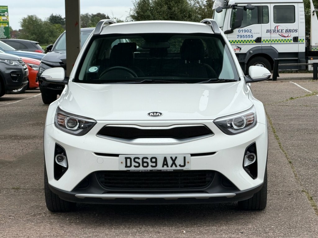 Kia Stonic 1L 2 White #2