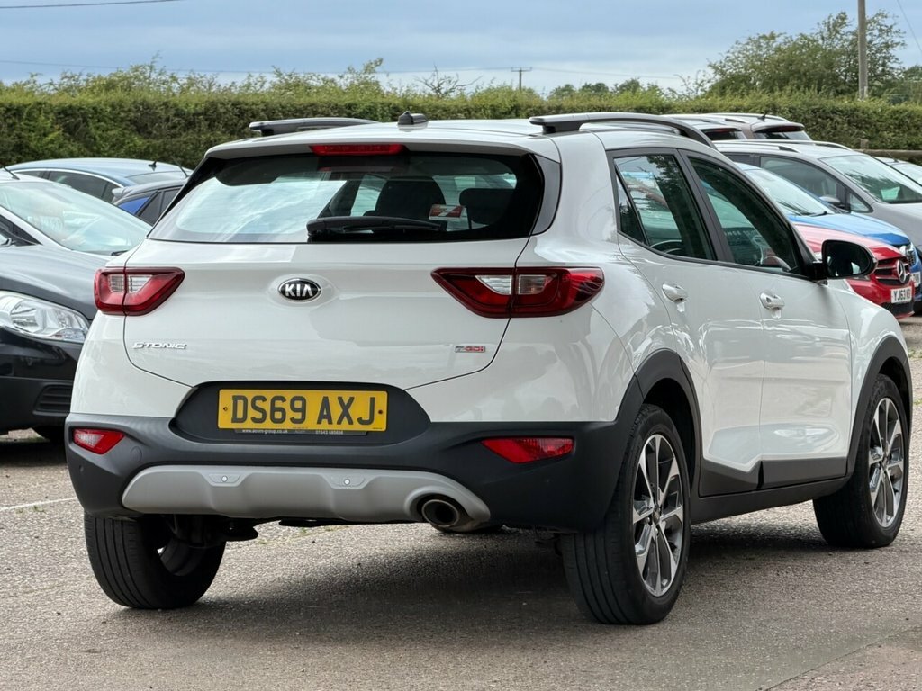 Kia Stonic 1L 2 White #6