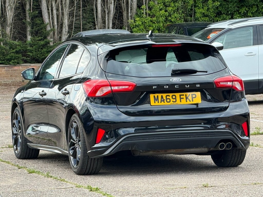 Ford Focus 1L St-line X MA69FKP Black #4