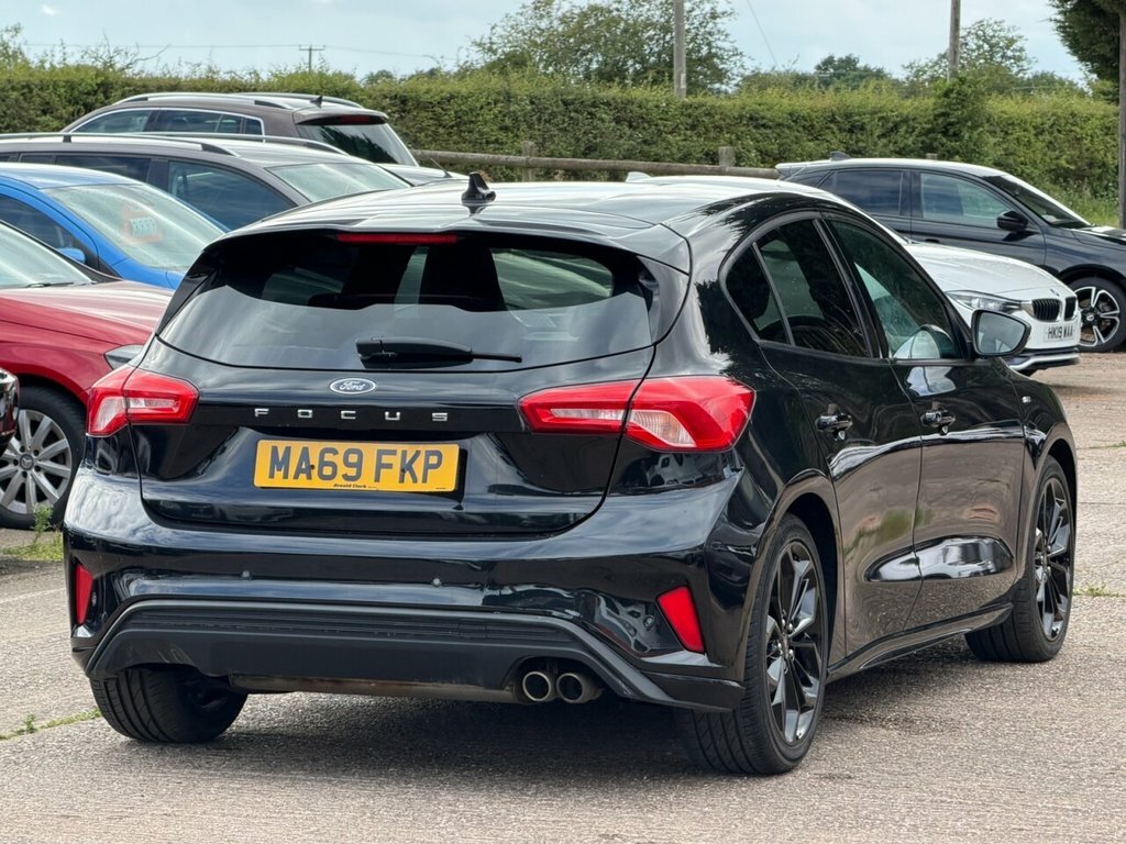 Ford Focus 1L St-line X MA69FKP Black #6