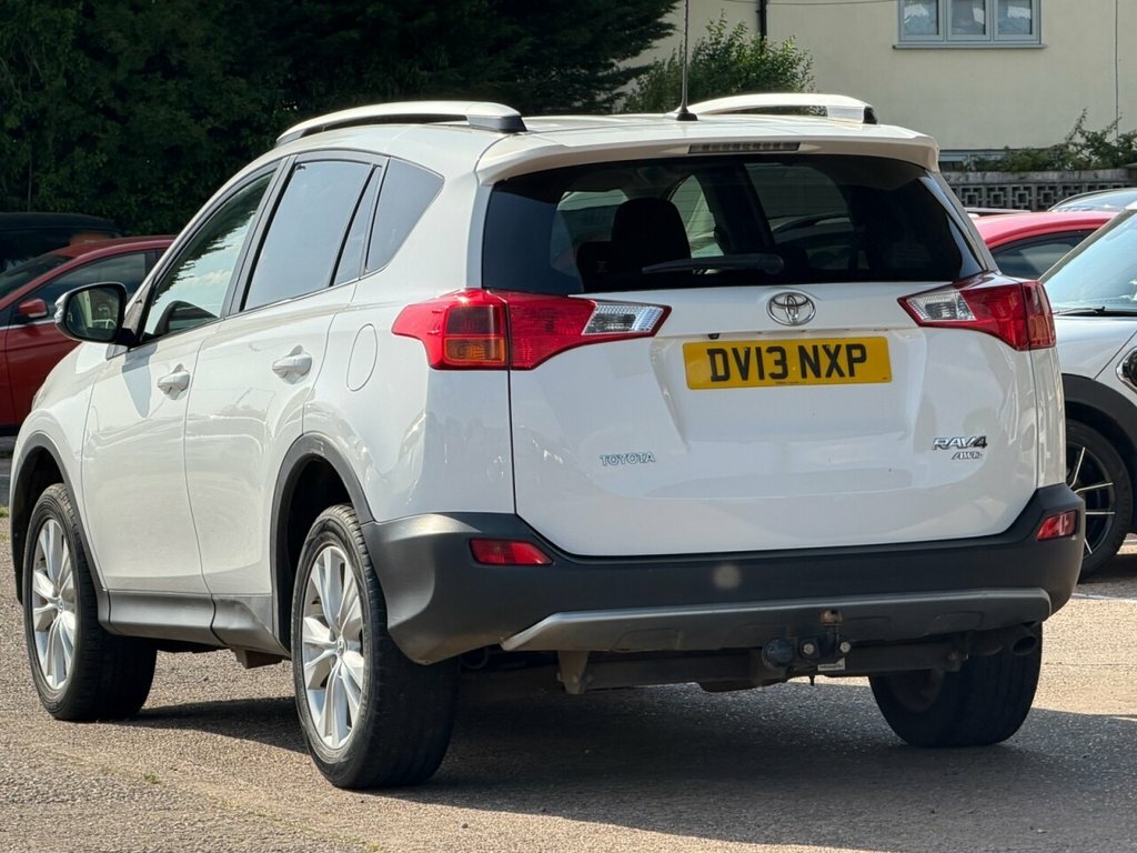 Toyota Rav 4 2.2L Icon White #4