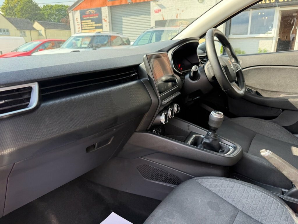 Renault Clio Renault Clio 1.0 Tce 90 Lutecia Se Black #7