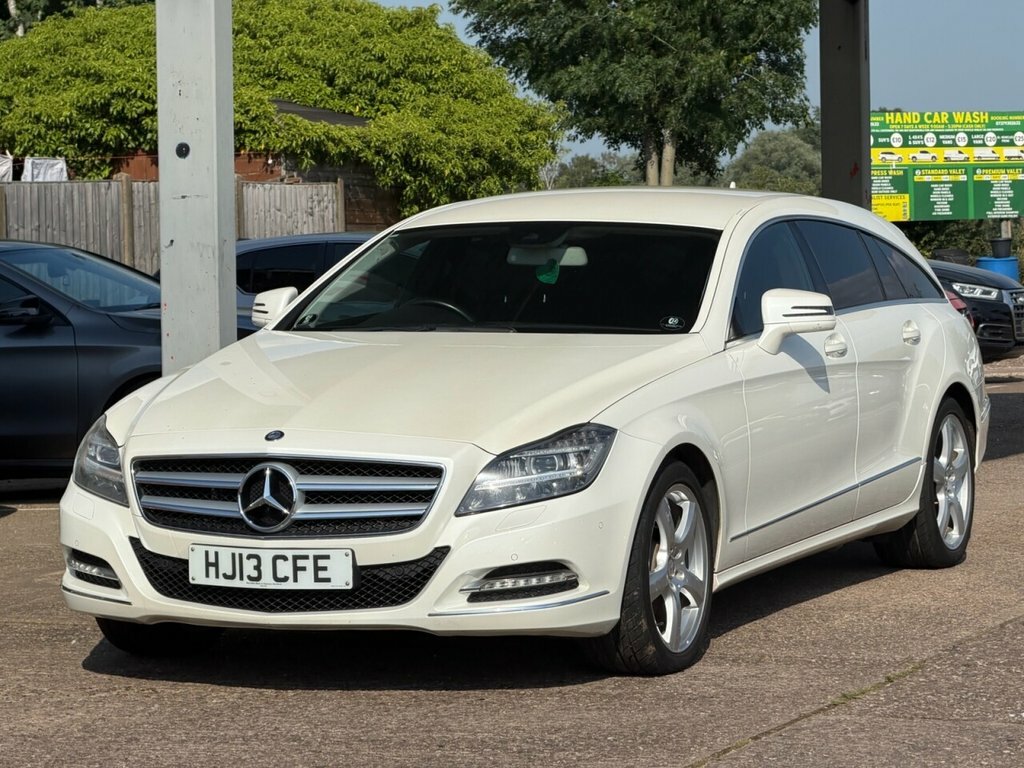 Mercedes-Benz CLS Estate White #3