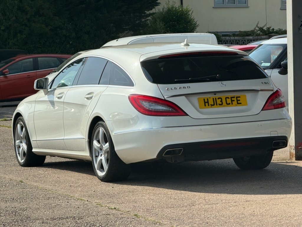 Mercedes-Benz CLS Estate White #4