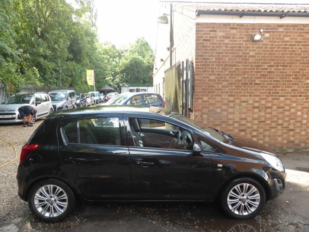 Vauxhall Corsa 1.4 16V Se Euro 5 MF61CPY Black #3