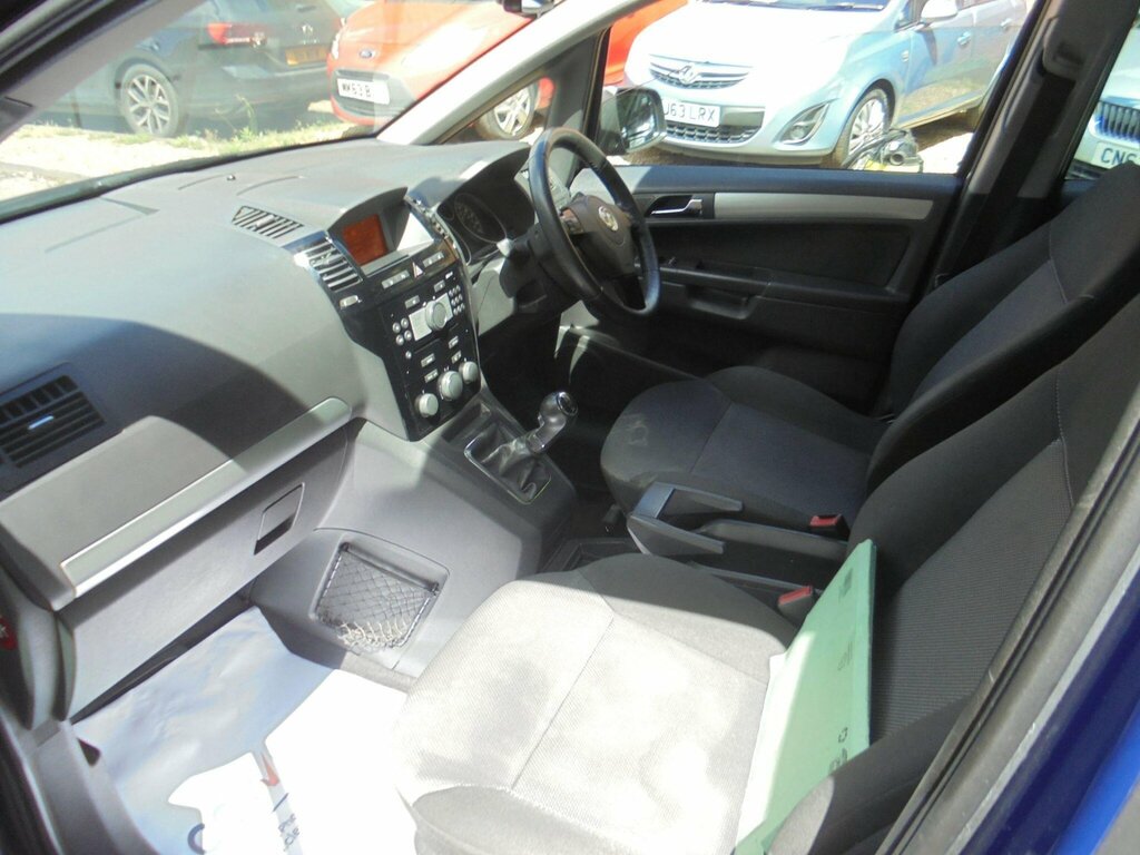 Vauxhall Zafira Design Silver #13