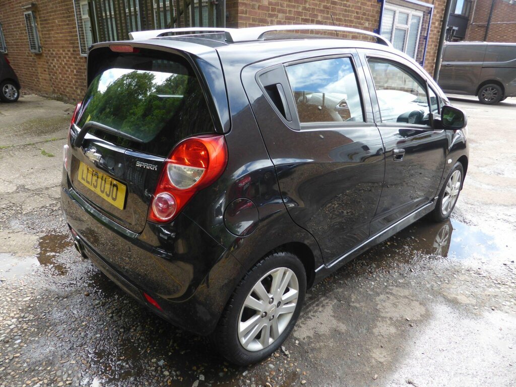 Chevrolet Spark 1.2 Ltz Black #9