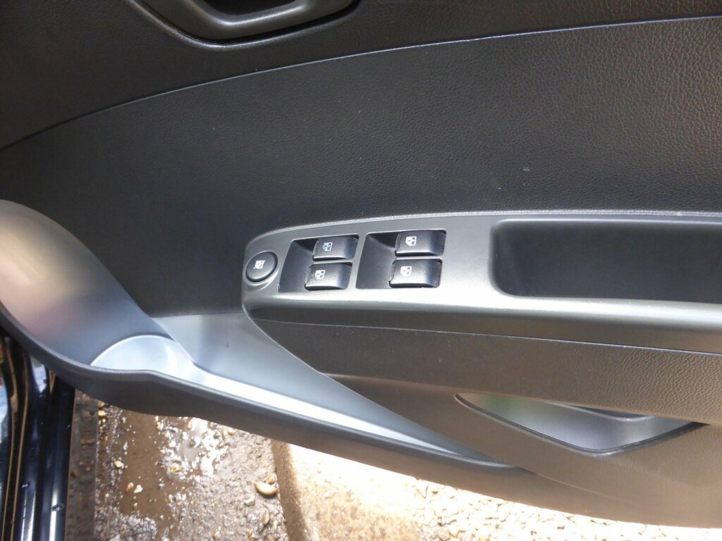 Chevrolet Spark 1.2 Ltz Black #16